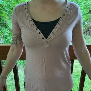 Soft & Sexy pink flow v neck with buttons